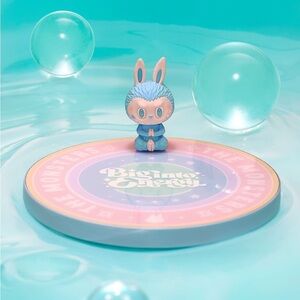 Pop Mart Big Into Energy Wireless Charger🩵